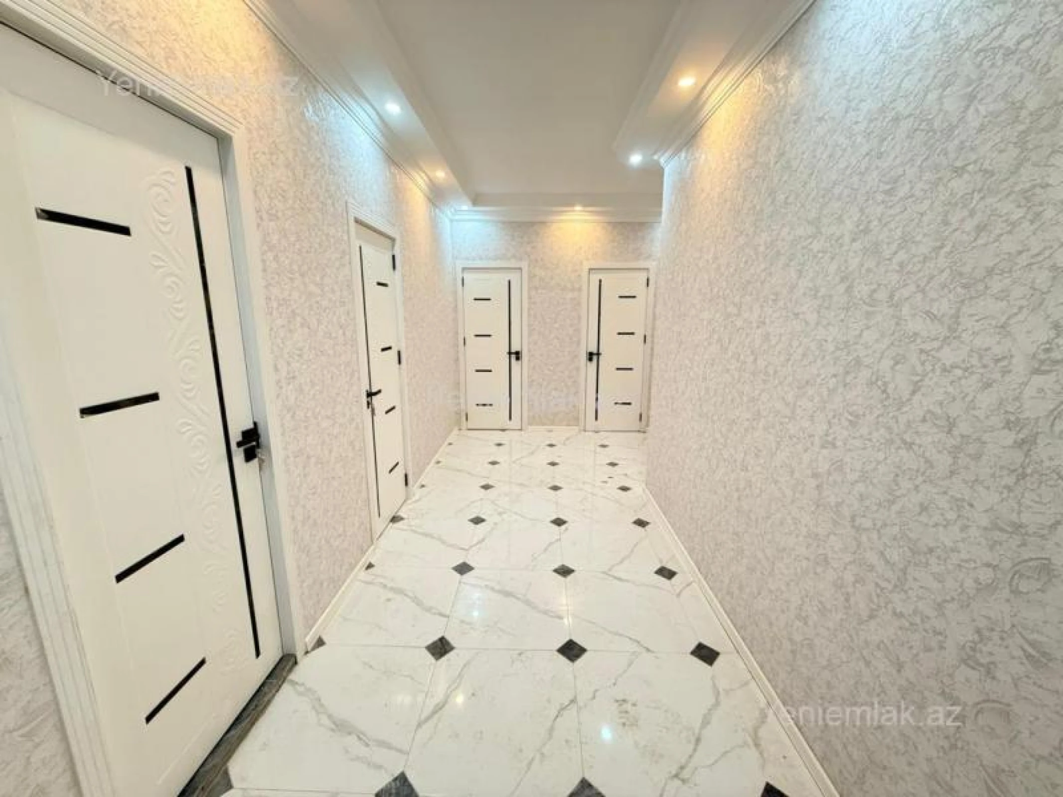 Satılır 3 otaqlı yeni tikili 80 m²