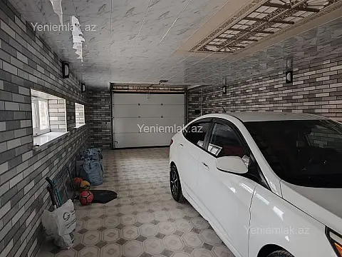 Satılır 9 otaqlı həyət evi 450 m²