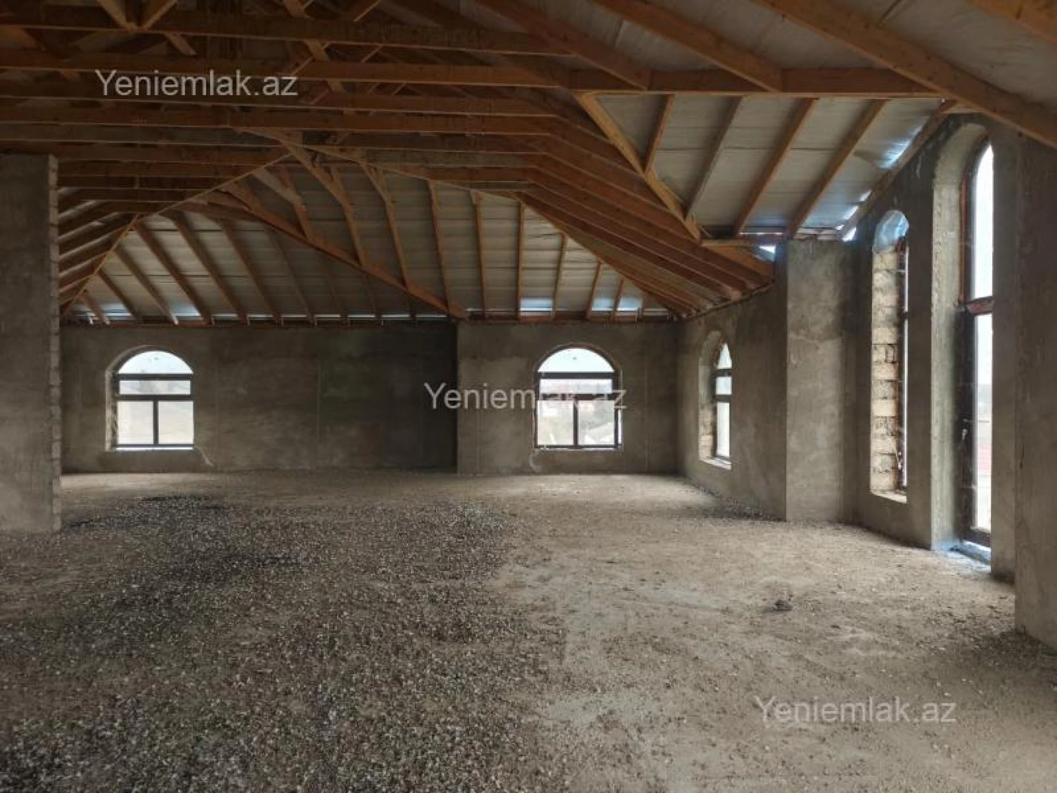 Satılır 9 otaqlı həyət evi 450 m²