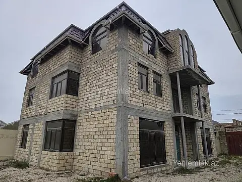 Satılır 9 otaqlı həyət evi 450 m² — Bakı, Sabunçu 9 otaq 450.00 m²