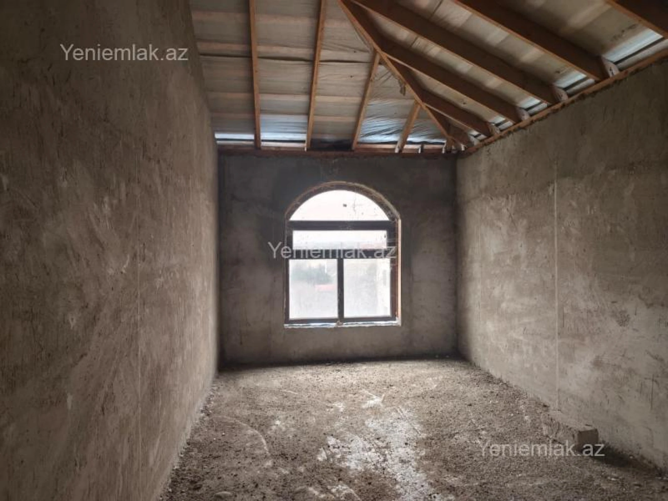 Satılır 9 otaqlı həyət evi 450 m²