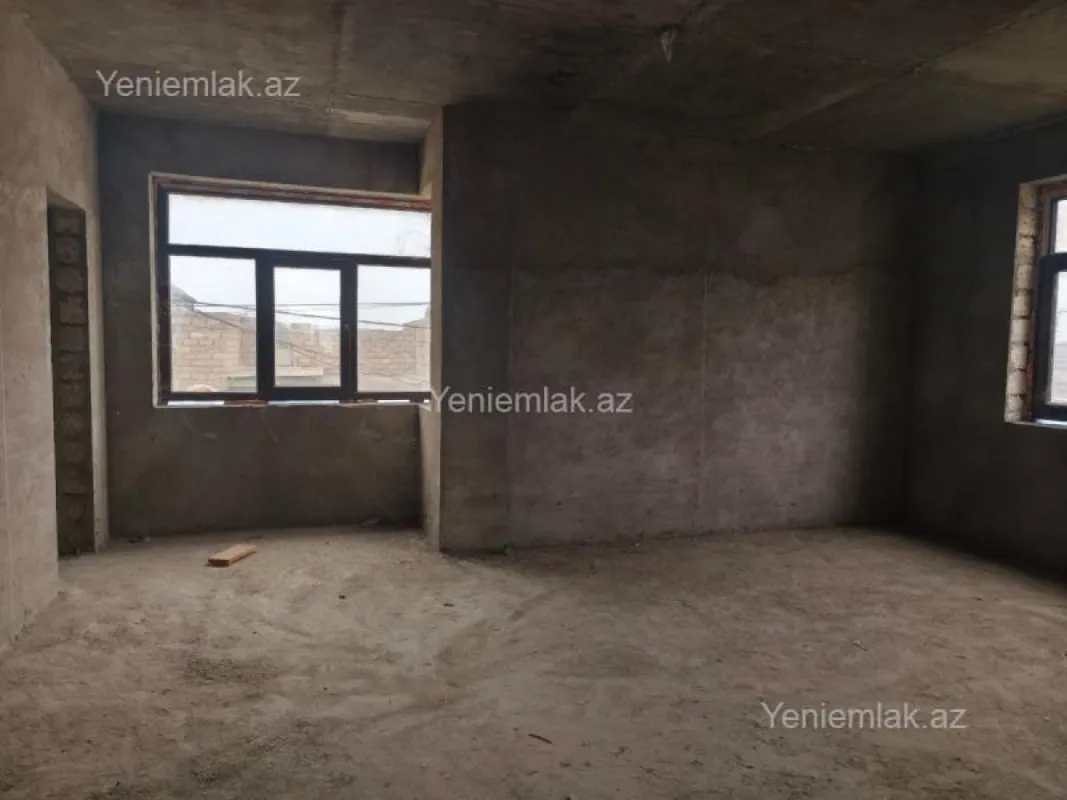 Satılır 9 otaqlı həyət evi 450 m²