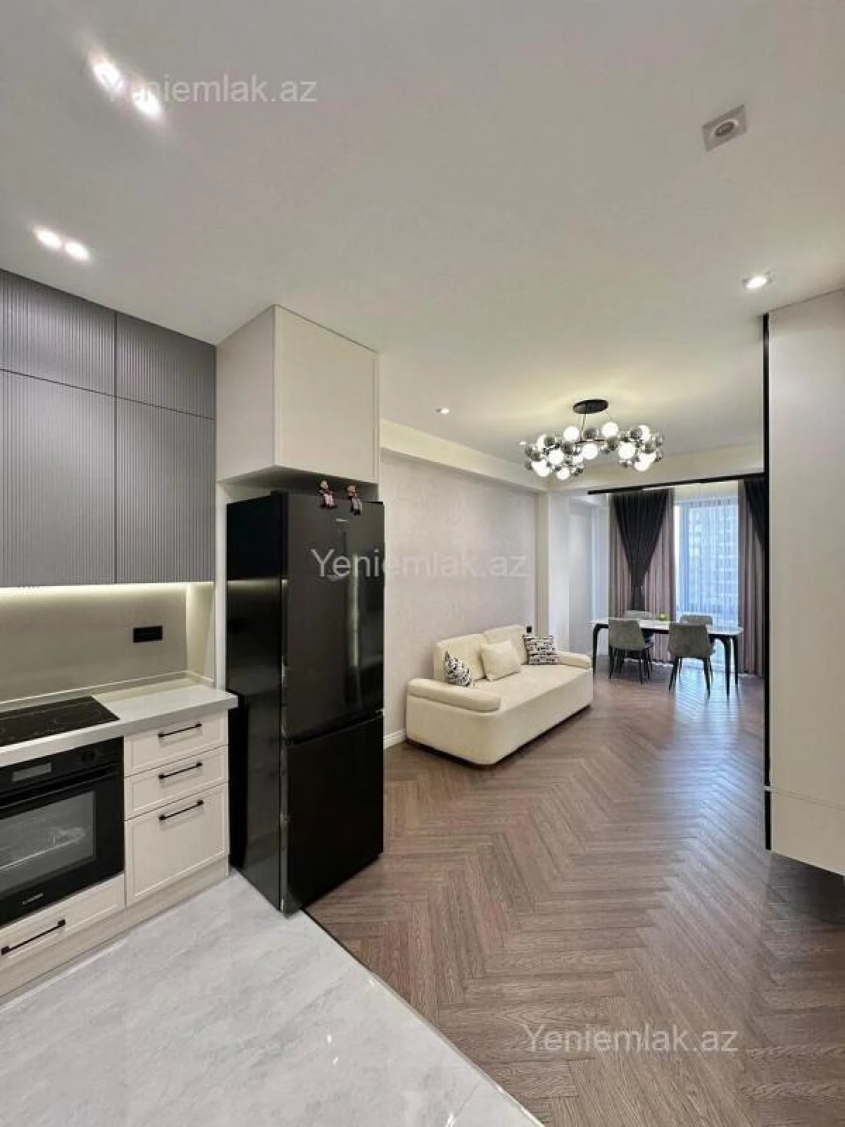 Satılır 2 otaqlı yeni tikili 60 m²