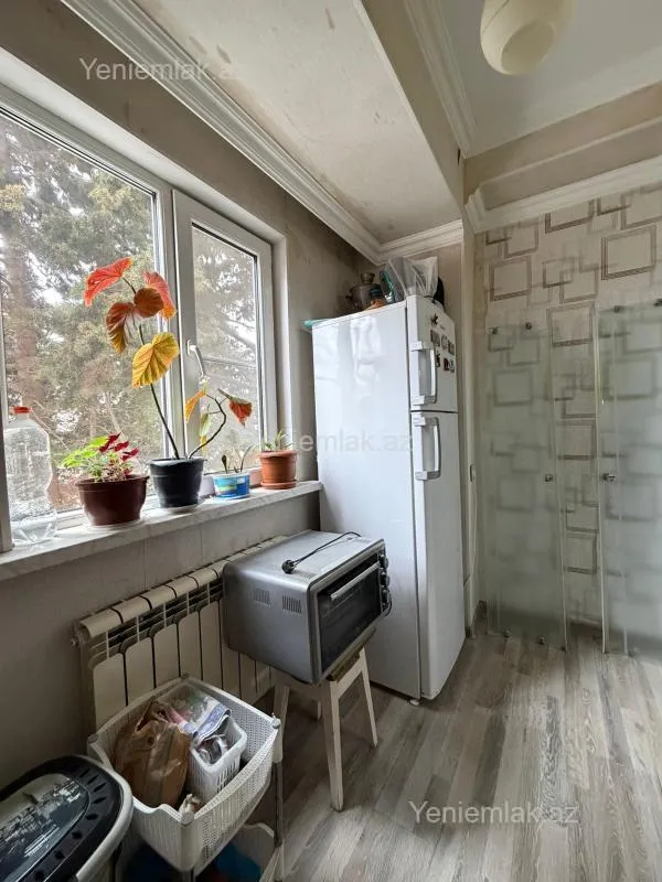 Satılır 3 otaqlı köhnə tikili 65 m²