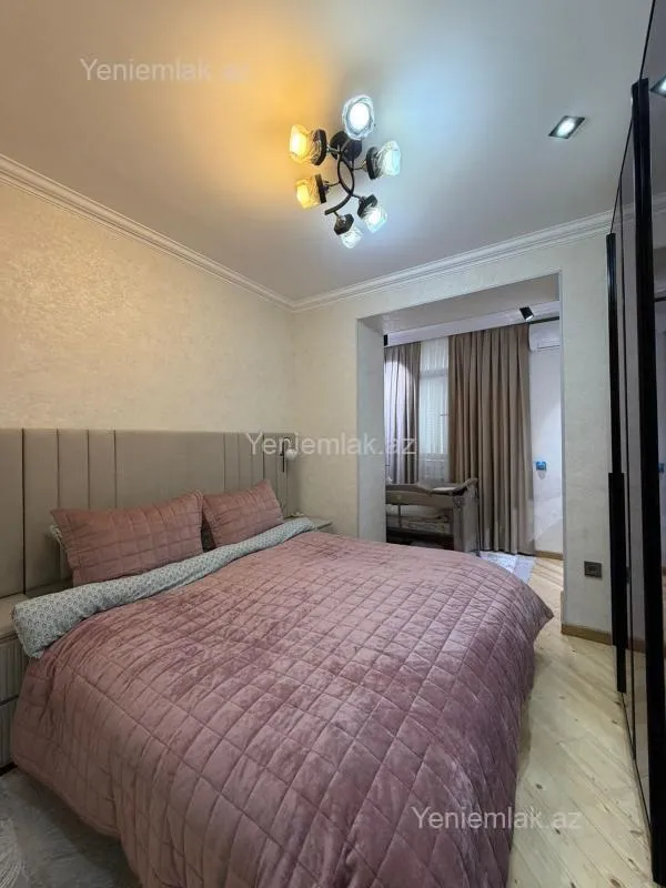 Satılır 3 otaqlı köhnə tikili 65 m²