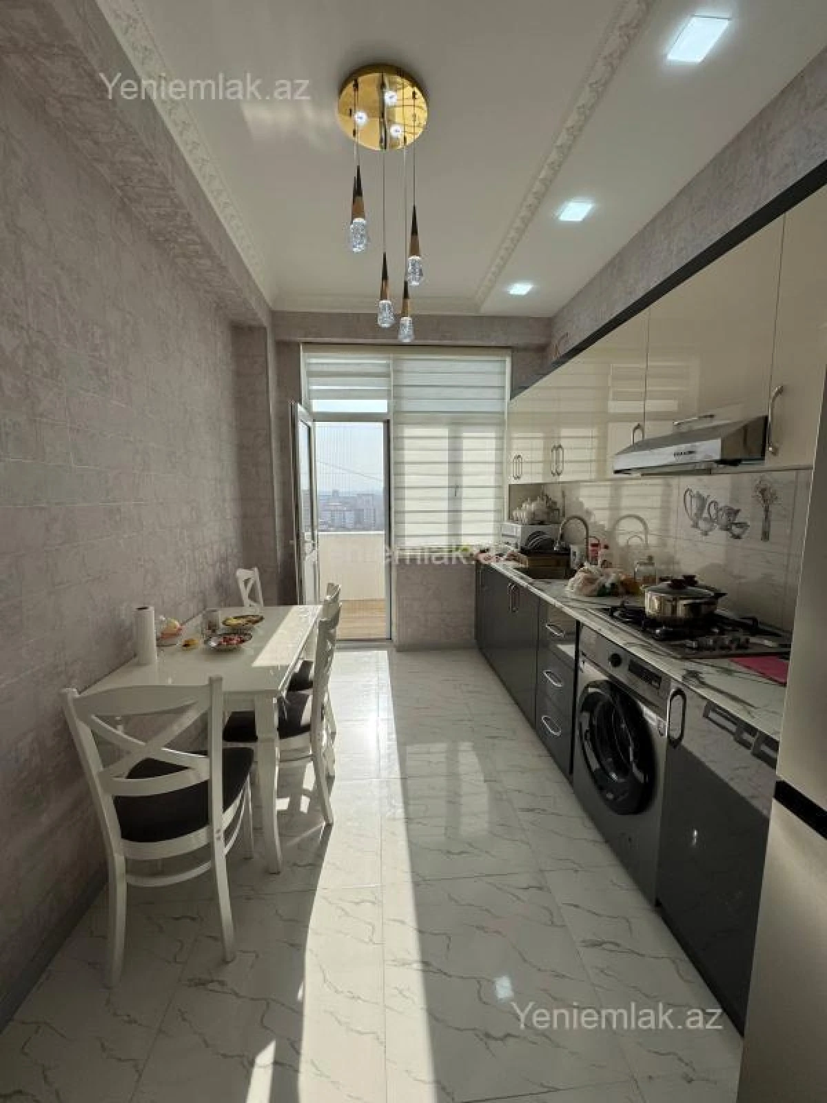 Satılır 2 otaqlı yeni tikili 85 m²