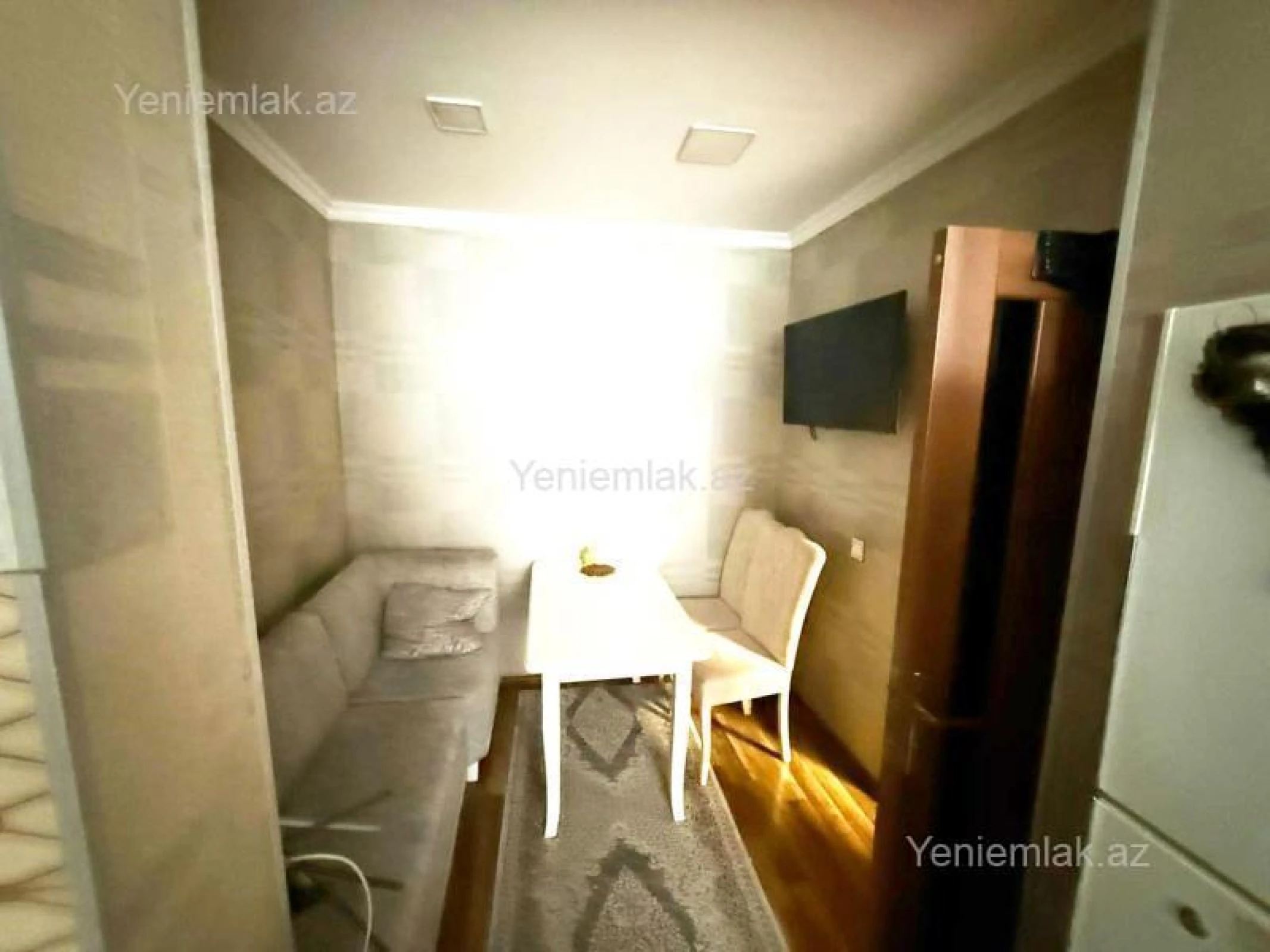 Satılır 3 otaqlı köhnə tikili 55 m²