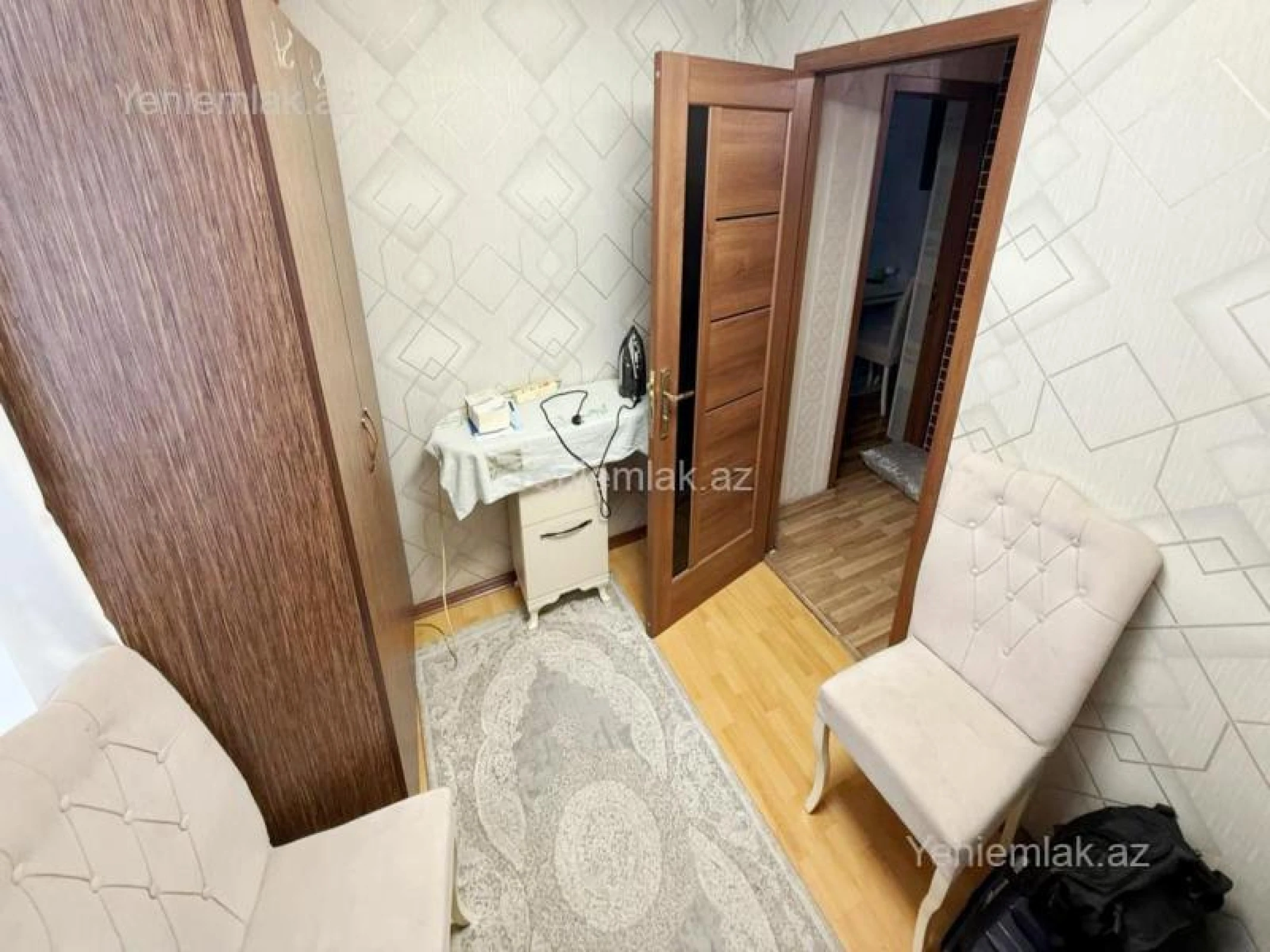 Satılır 3 otaqlı köhnə tikili 55 m²