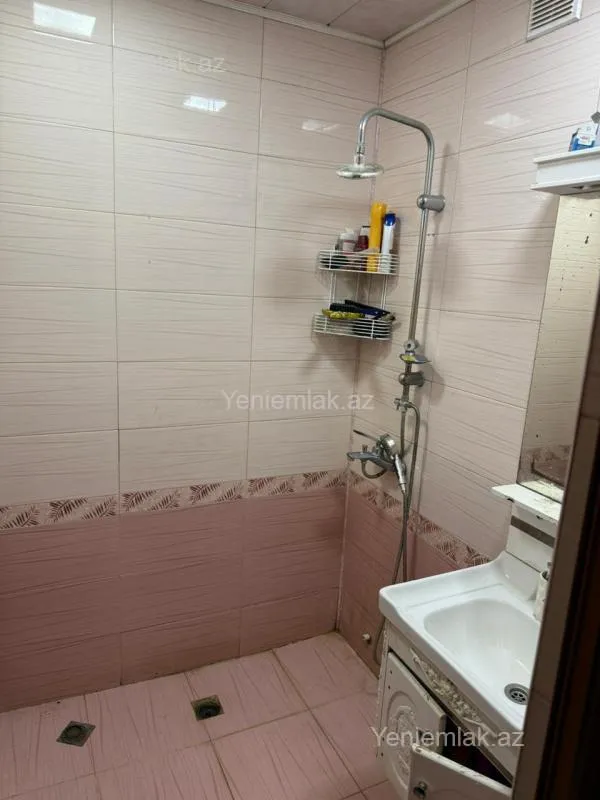 Satılır 3 otaqlı köhnə tikili 55 m²