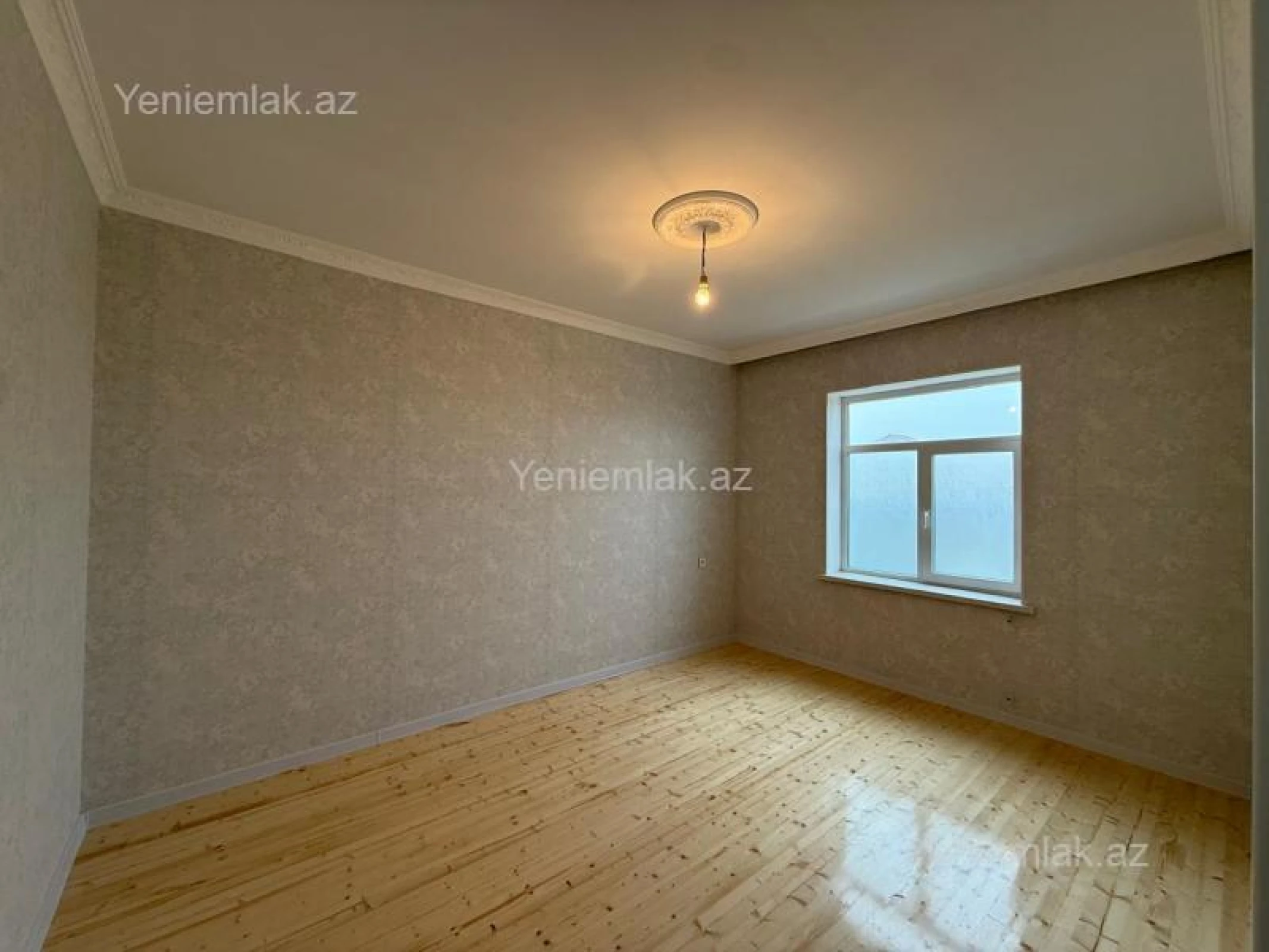 Satılır 3 otaqlı həyət evi 100 m²