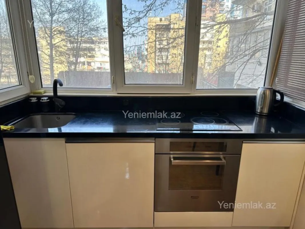 Satılır 3 otaqlı yeni tikili 90 m²