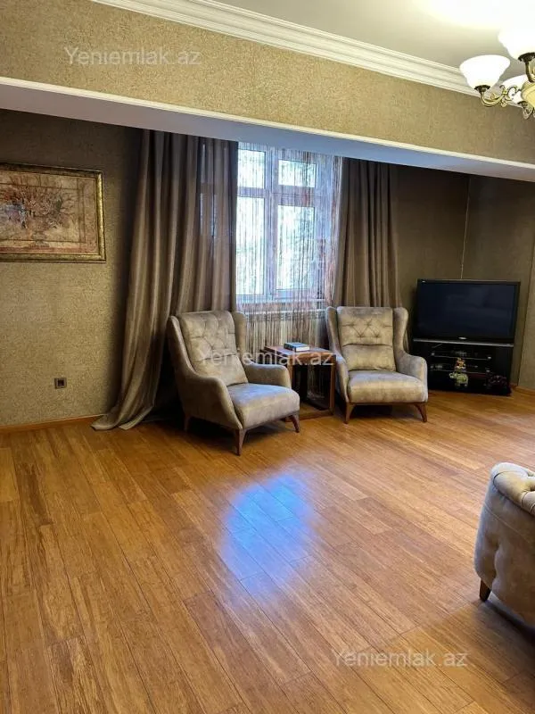 Satılır 3 otaqlı yeni tikili 90 m²