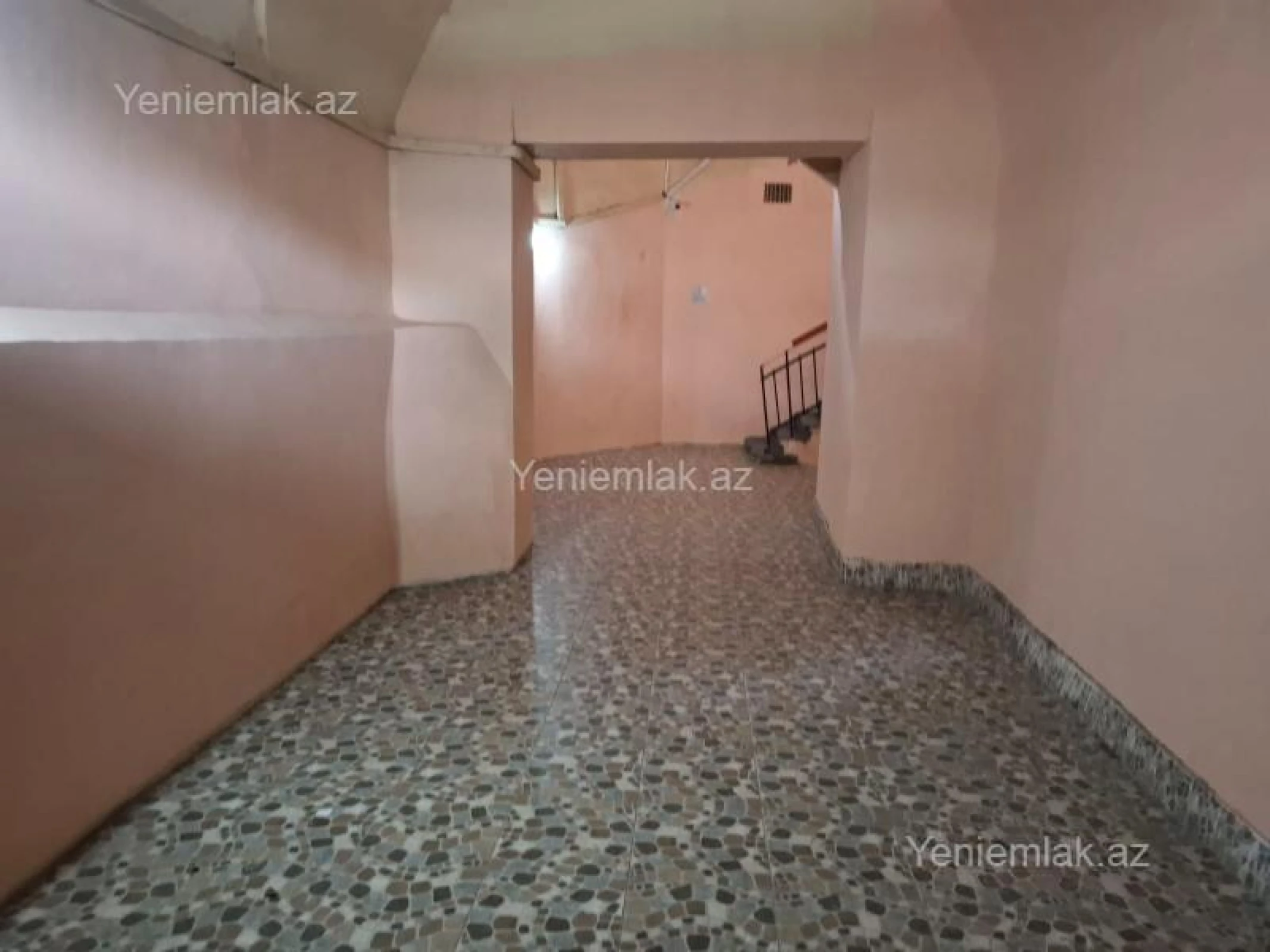 Satılır 3 otaqlı köhnə tikili 80 m²