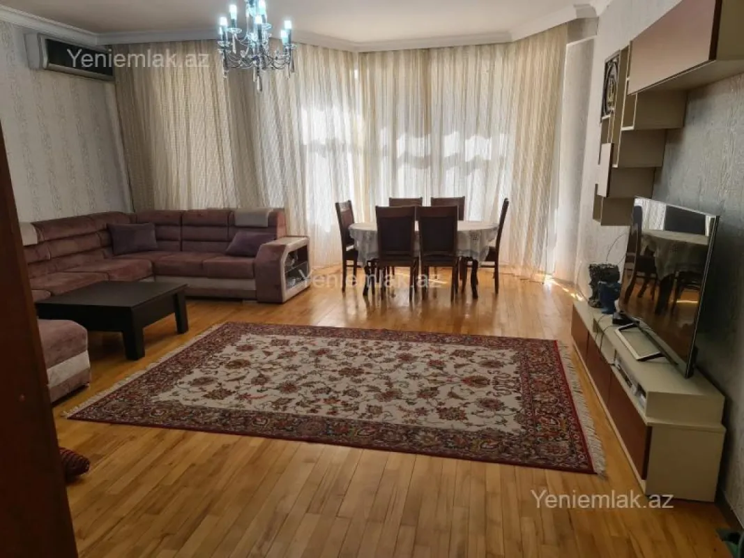 Satılır 3 otaqlı yeni tikili 152 m²