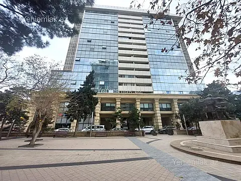 Satılır 3 otaqlı köhnə tikili 110 m² — Bakı, Nəsimi 3 otaq 110.00 m²