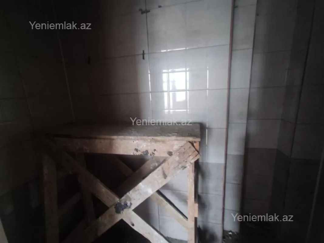 Satılır 2 otaqlı yeni tikili 100 m²