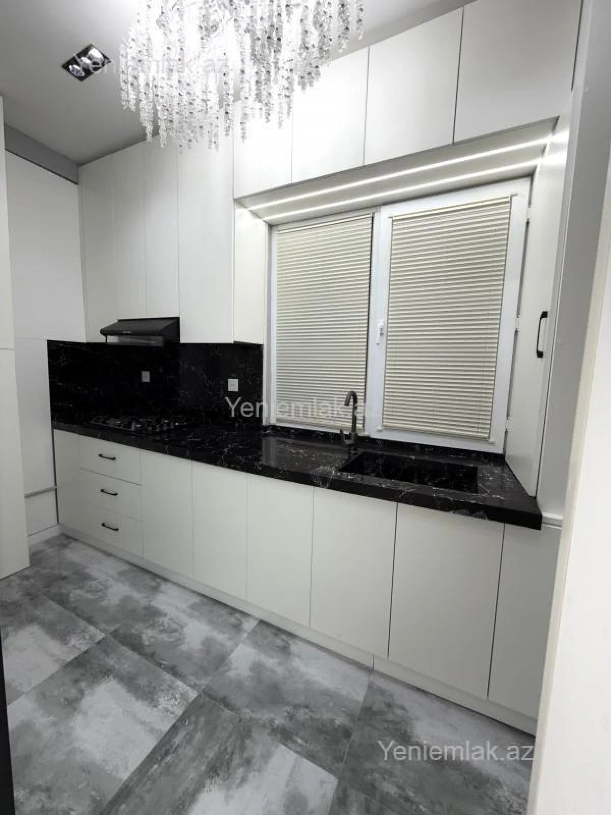 Satılır 2 otaqlı yeni tikili 65 m²