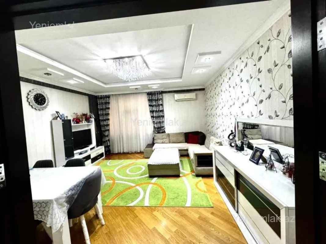 Satılır 3 otaqlı yeni tikili 121 m²