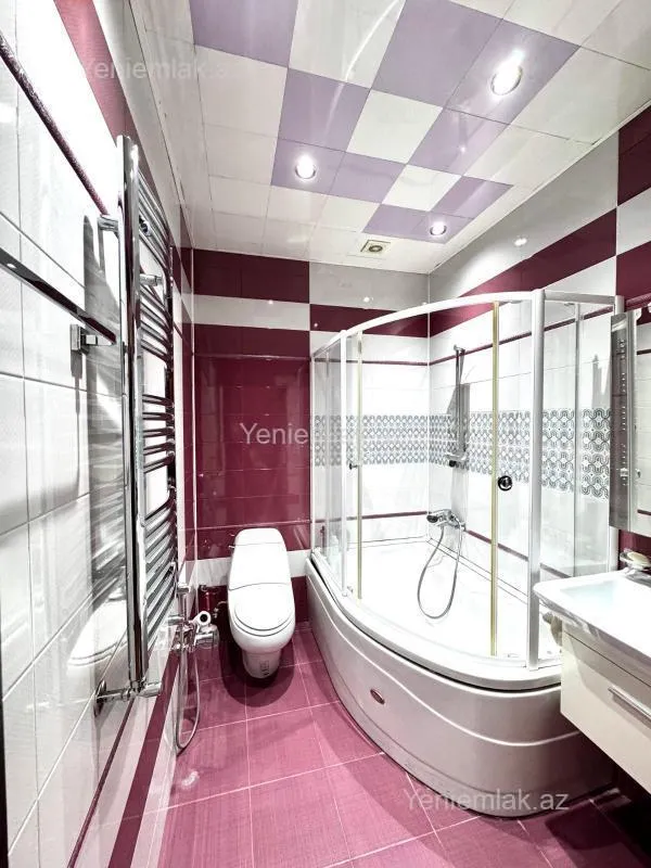 Satılır 3 otaqlı yeni tikili 121 m²