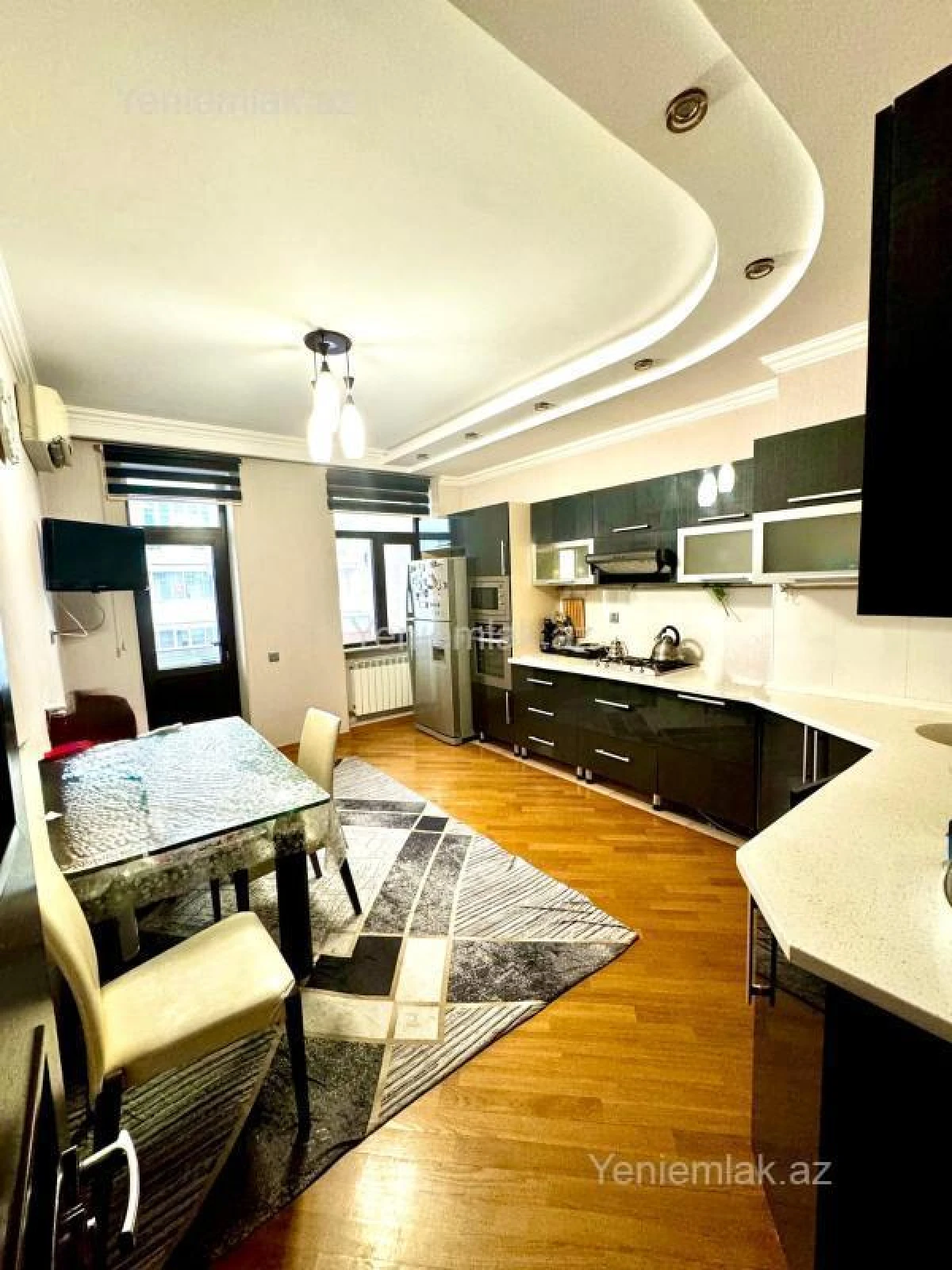 Satılır 3 otaqlı yeni tikili 121 m²