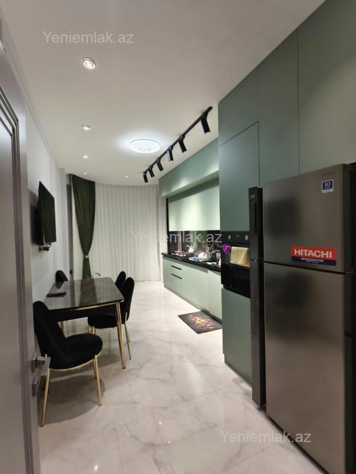 Satılır 3 otaqlı yeni tikili 158 m²