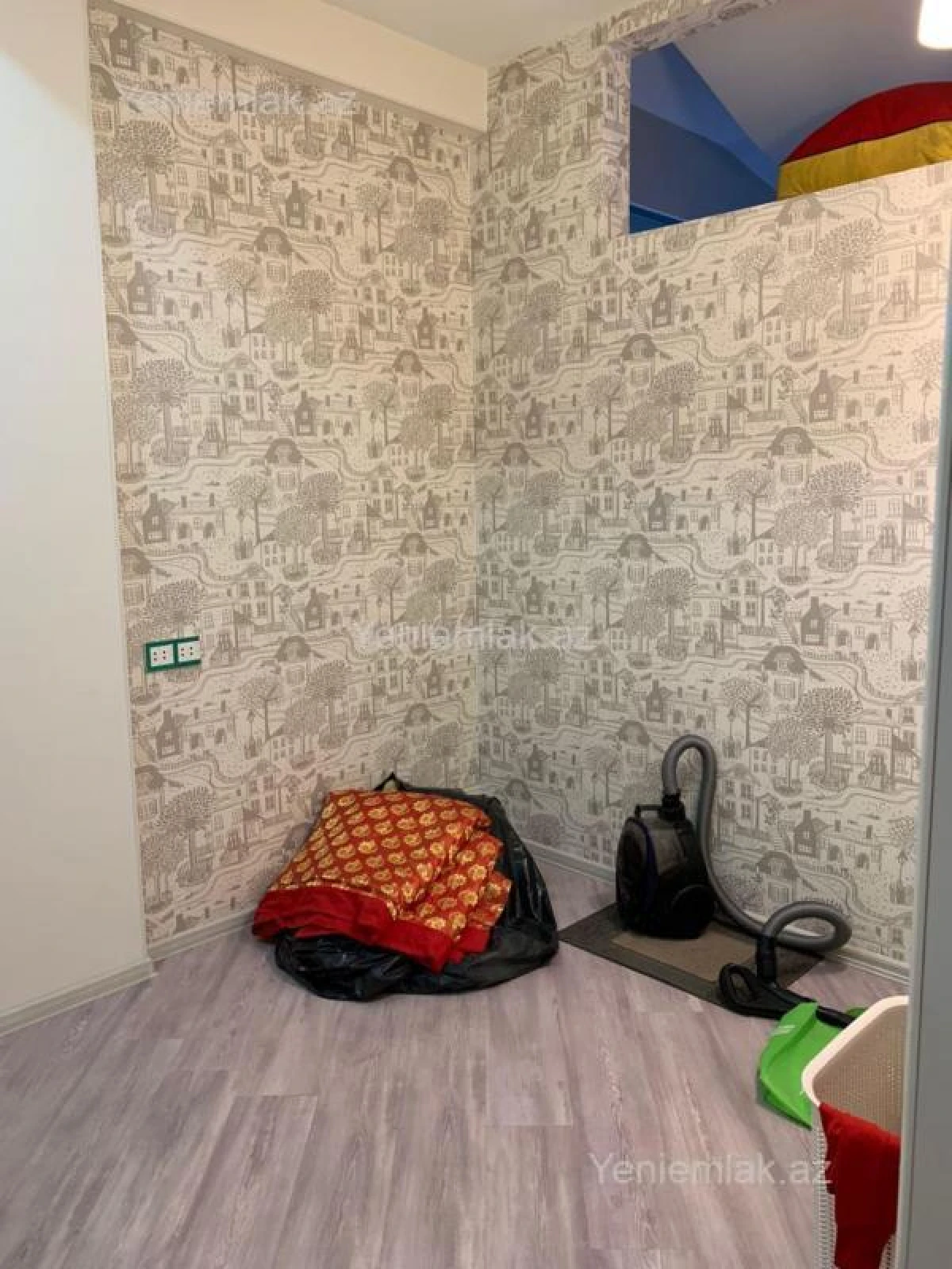 Satılır 3 otaqlı yeni tikili 107.7 m²