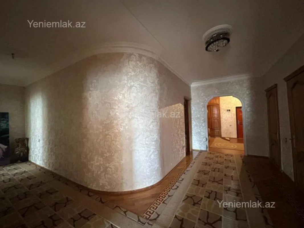 Satılır 4 otaqlı yeni tikili 210 m²