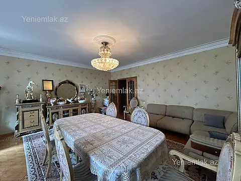 Satılır 4 otaqlı yeni tikili 210 m²