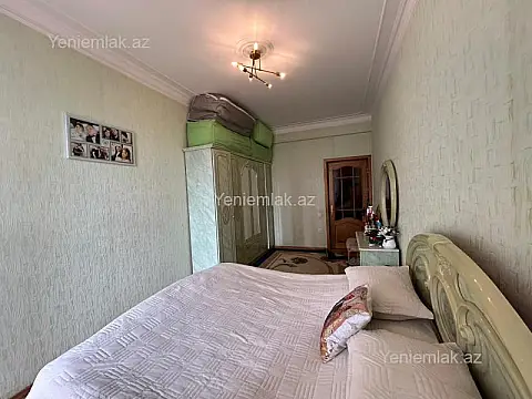 Satılır 4 otaqlı yeni tikili 210 m²