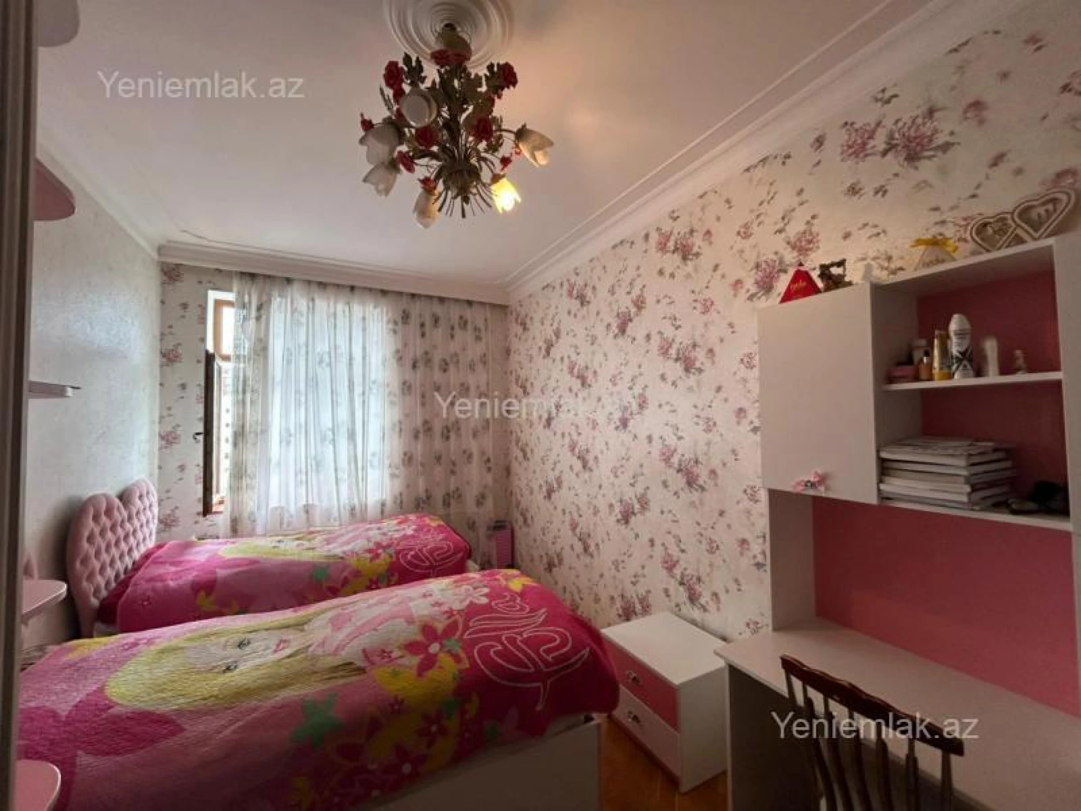 Satılır 4 otaqlı yeni tikili 210 m²