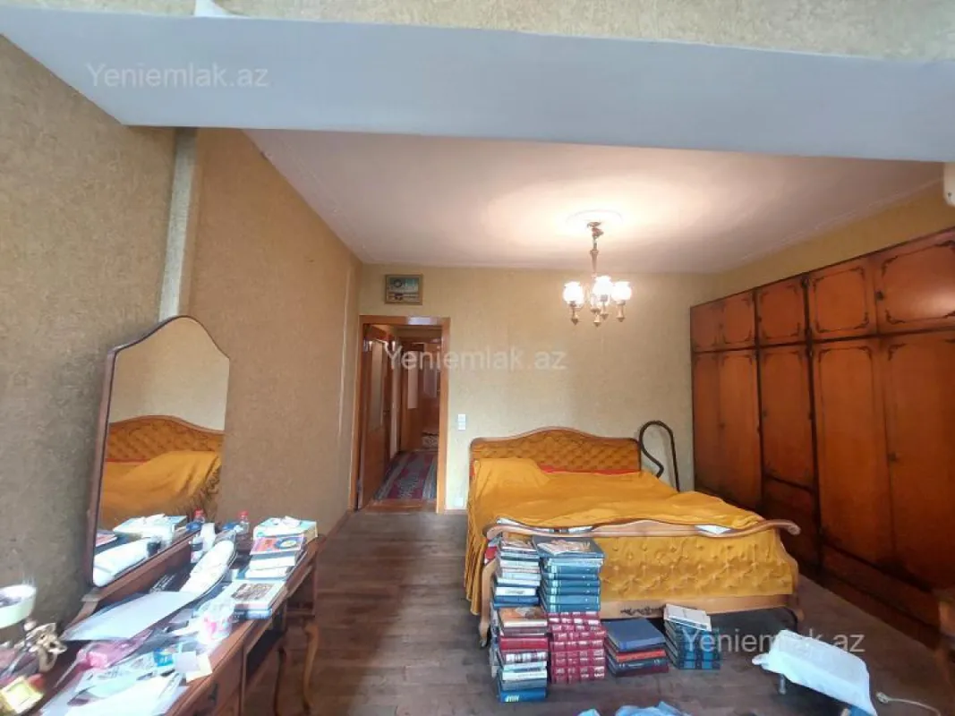 Satılır 3 otaqlı köhnə tikili 110 m²