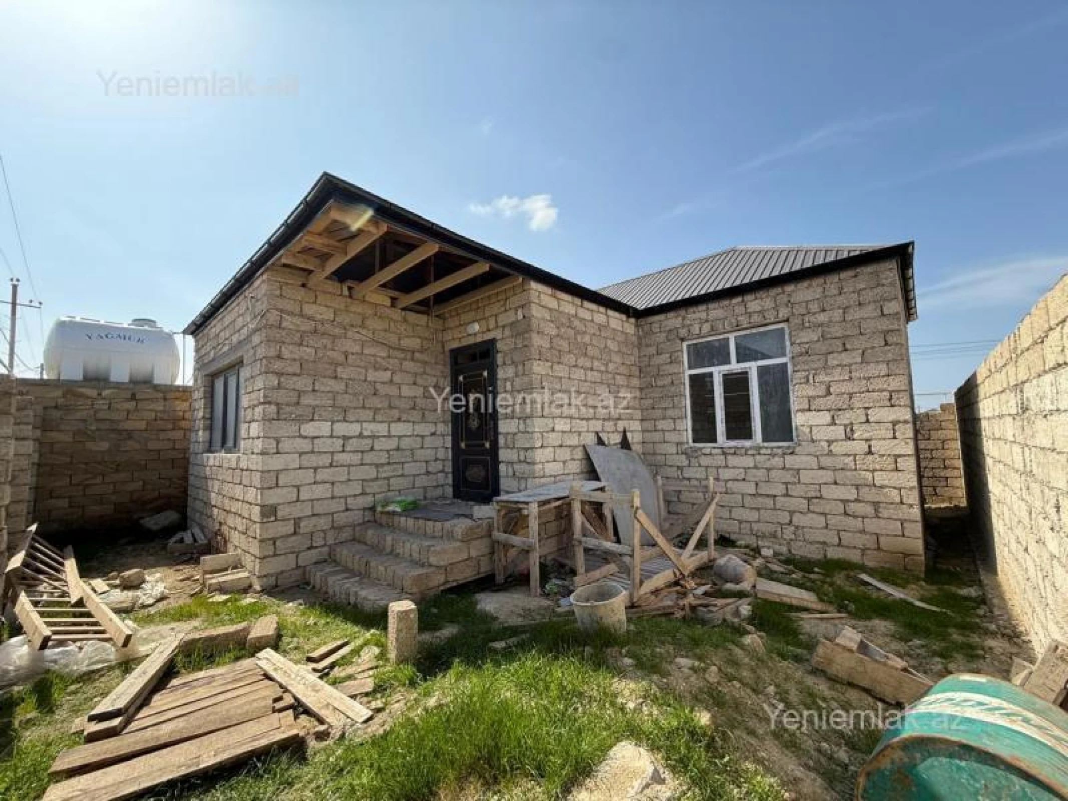 Satılır 2 otaqlı həyət evi 60 m²