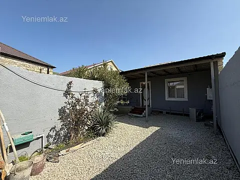 Satılır 3 otaqlı həyət evi 100 m²