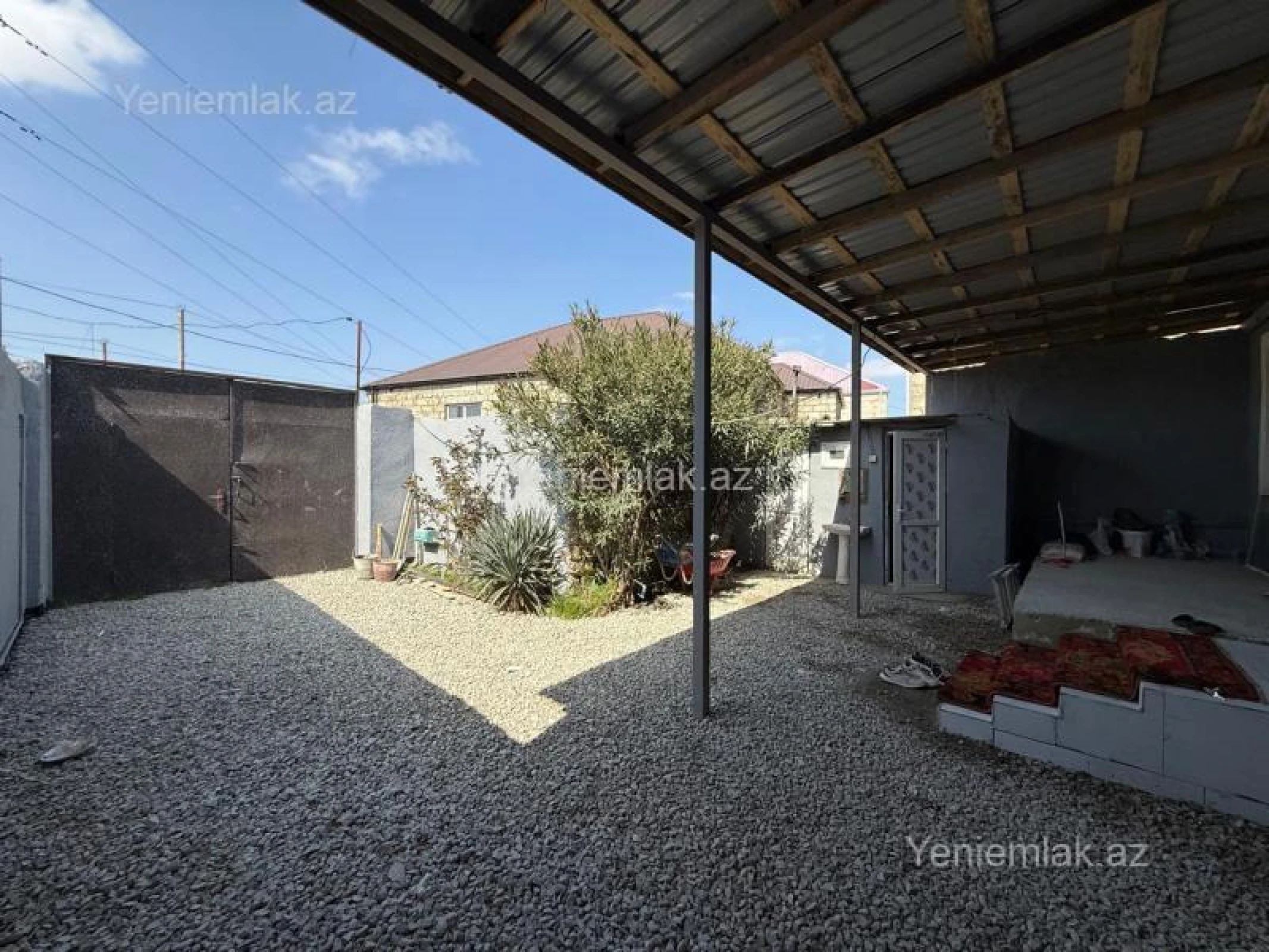 Satılır 3 otaqlı həyət evi 100 m²