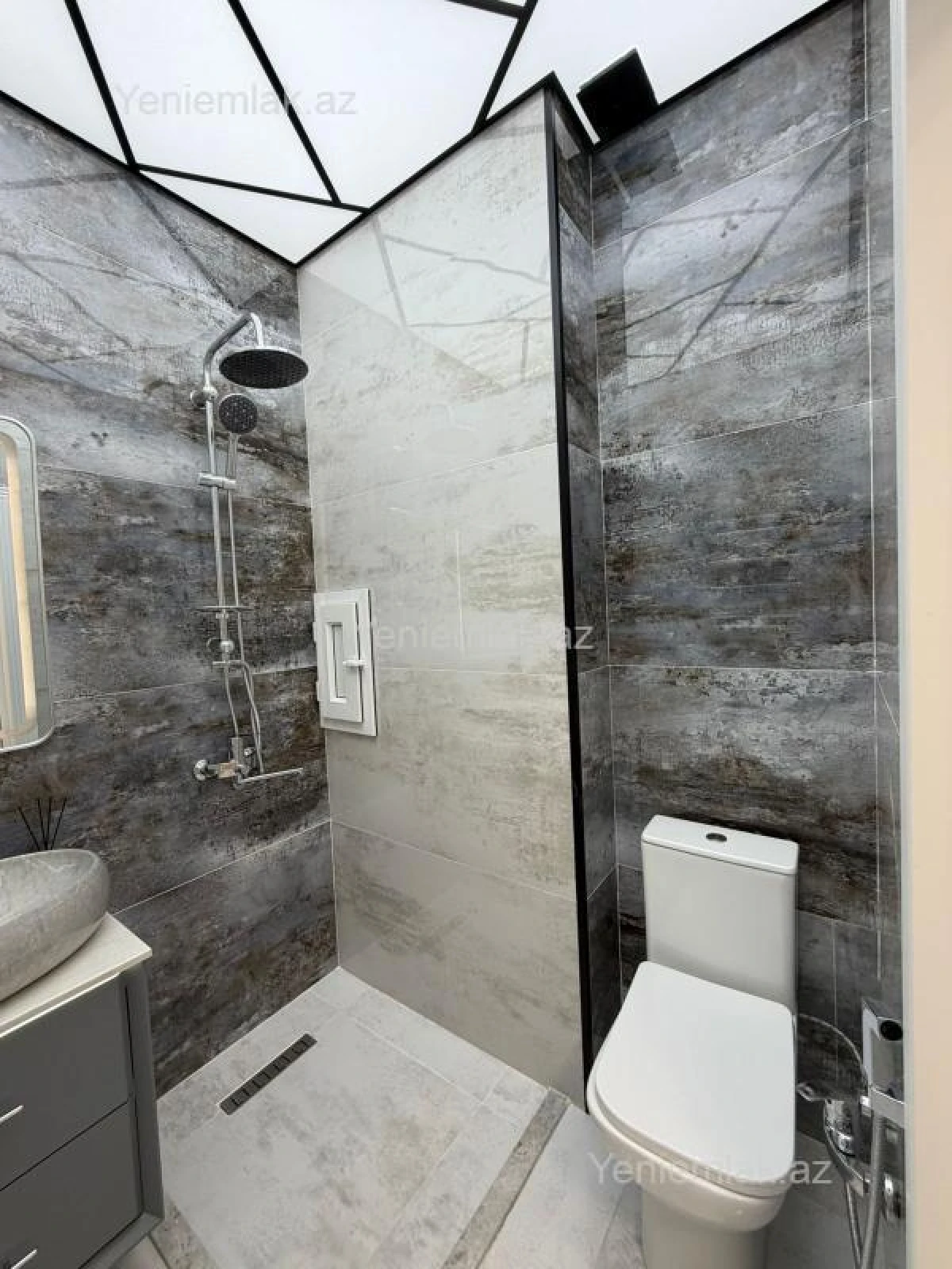 Satılır 2 otaqlı yeni tikili 55 m²