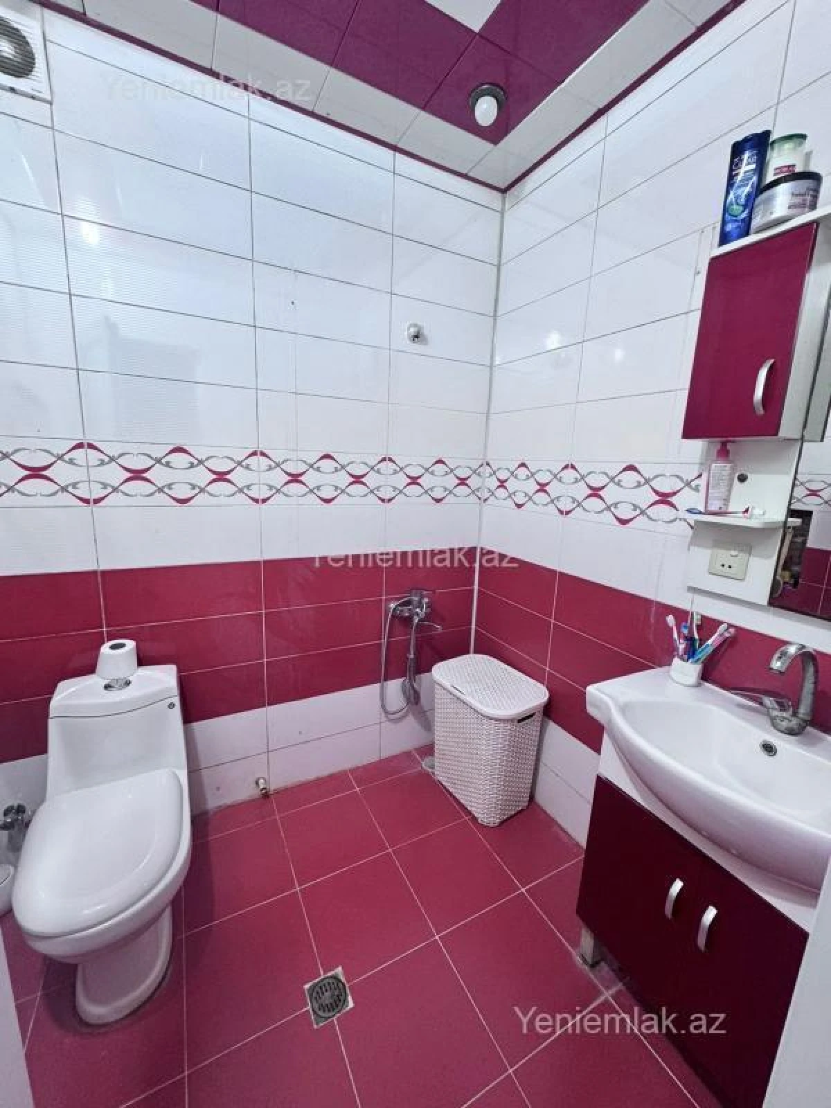 Satılır 3 otaqlı köhnə tikili 60 m²