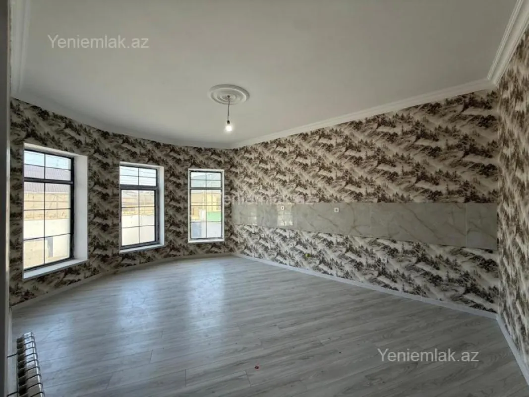 Satılır 5 otaqlı həyət evi 150 m²