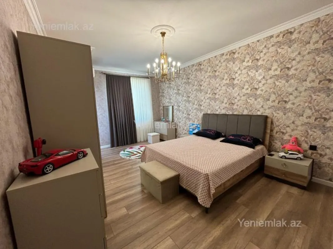 Satılır 3 otaqlı yeni tikili 140 m²