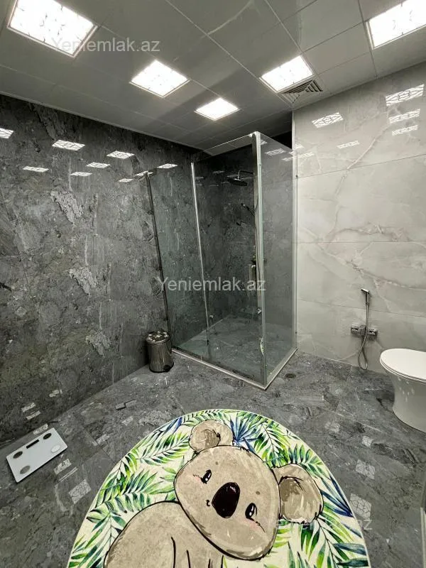 Satılır 3 otaqlı yeni tikili 140 m²