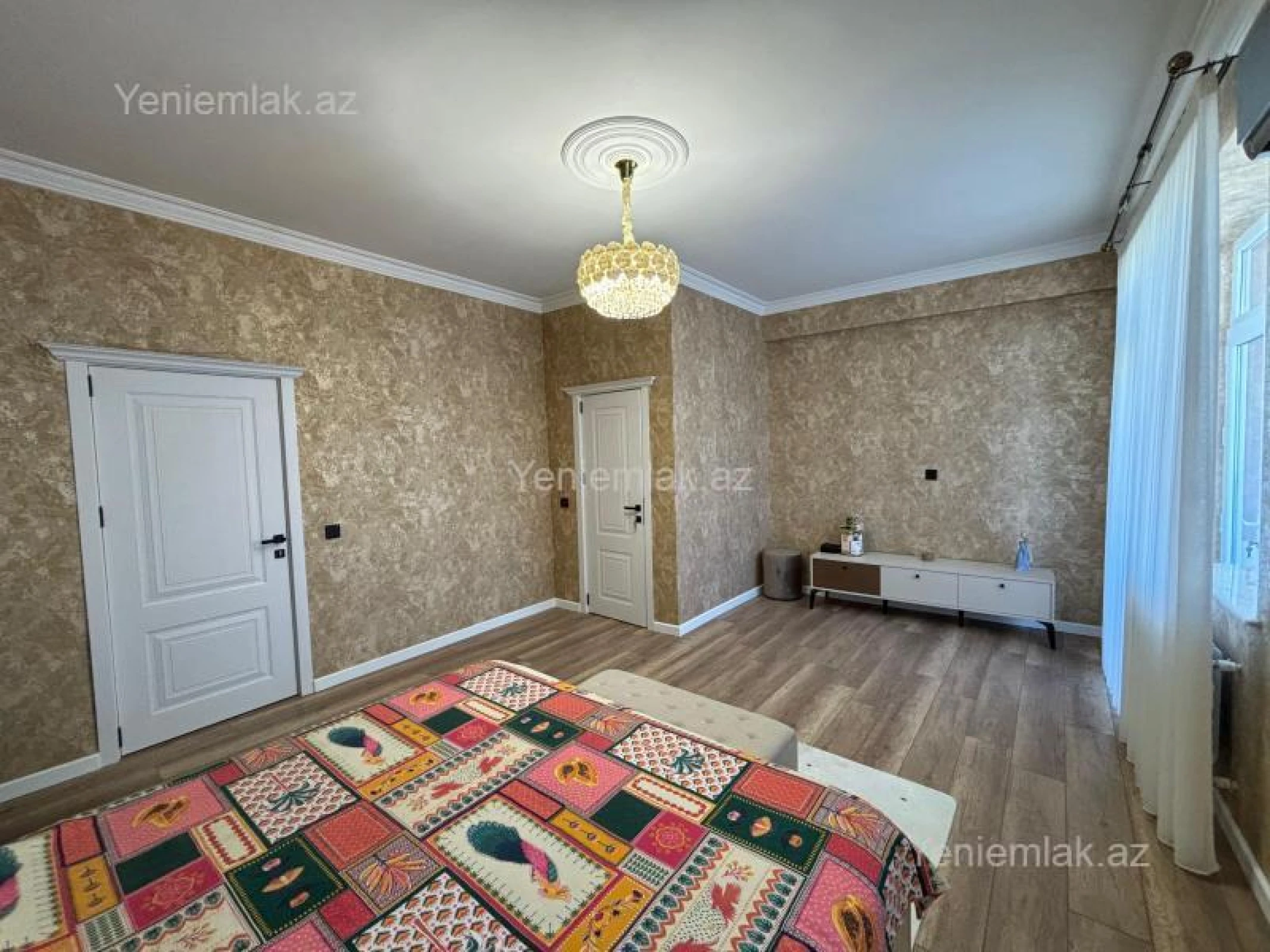 Satılır 3 otaqlı yeni tikili 140 m²