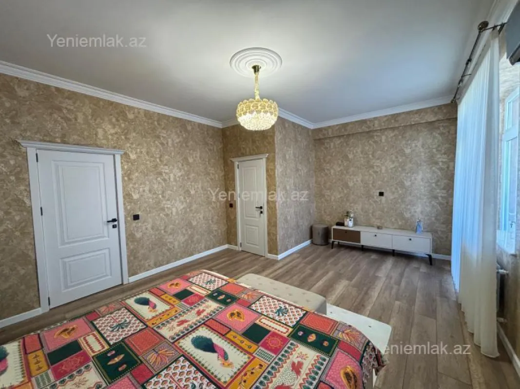 Satılır 3 otaqlı yeni tikili 140 m²