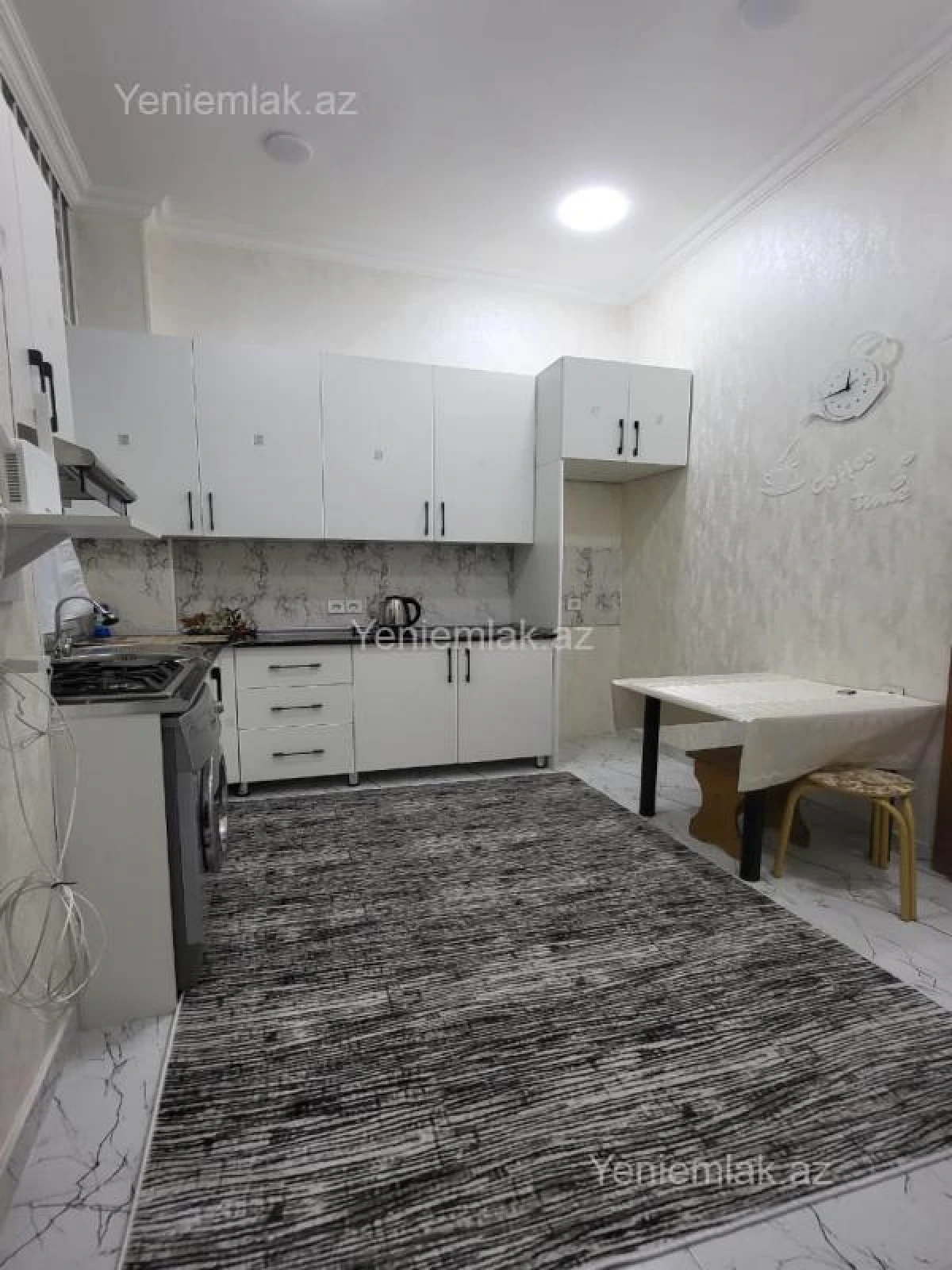 Satılır 1 otaqlı köhnə tikili 32 m²