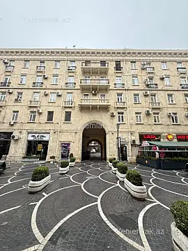 Satılır 2 otaqlı köhnə tikili 50 m² — Bakı, Səbail 2 otaq 50.00 m²