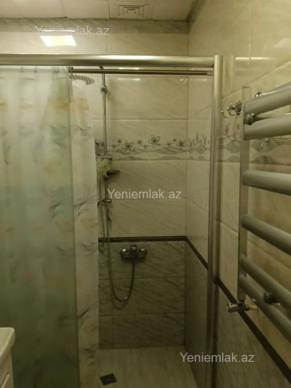 Satılır 3 otaqlı yeni tikili 90 m²