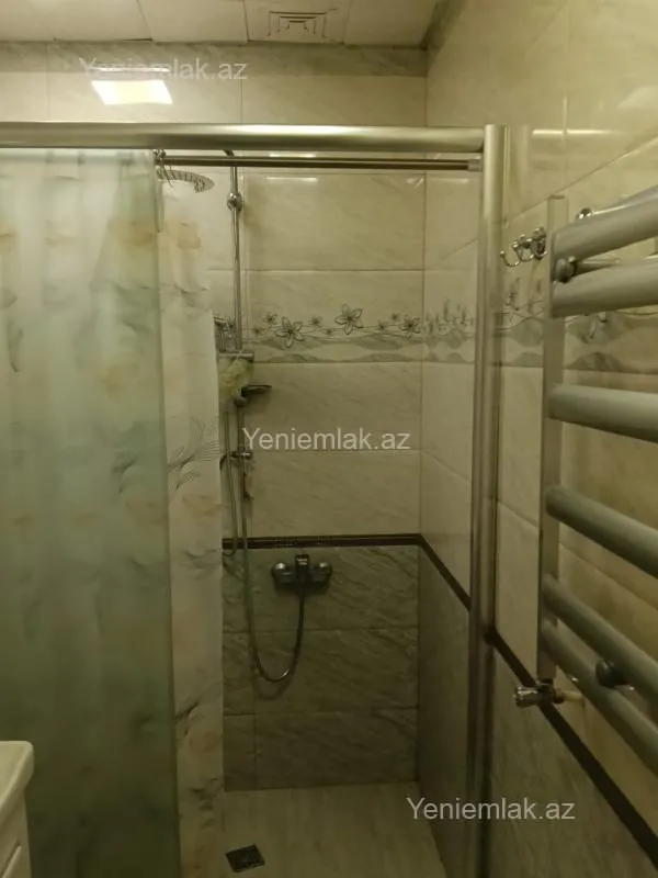 Satılır 3 otaqlı yeni tikili 90 m²