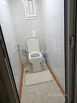 Satılır 2 otaqlı köhnə tikili 55 m²