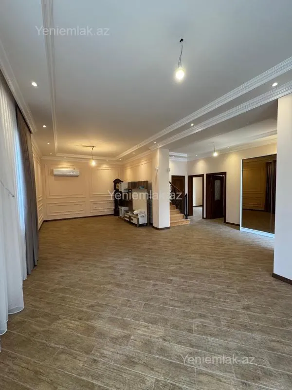 Satılır 6 otaqlı həyət evi 250 m²