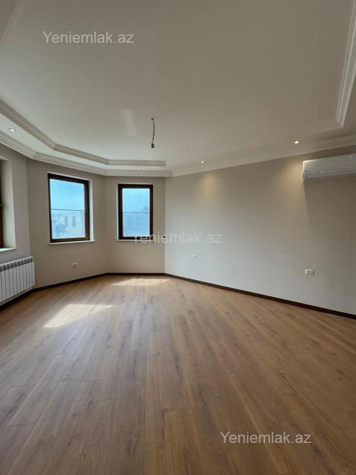 Satılır 6 otaqlı həyət evi 250 m²