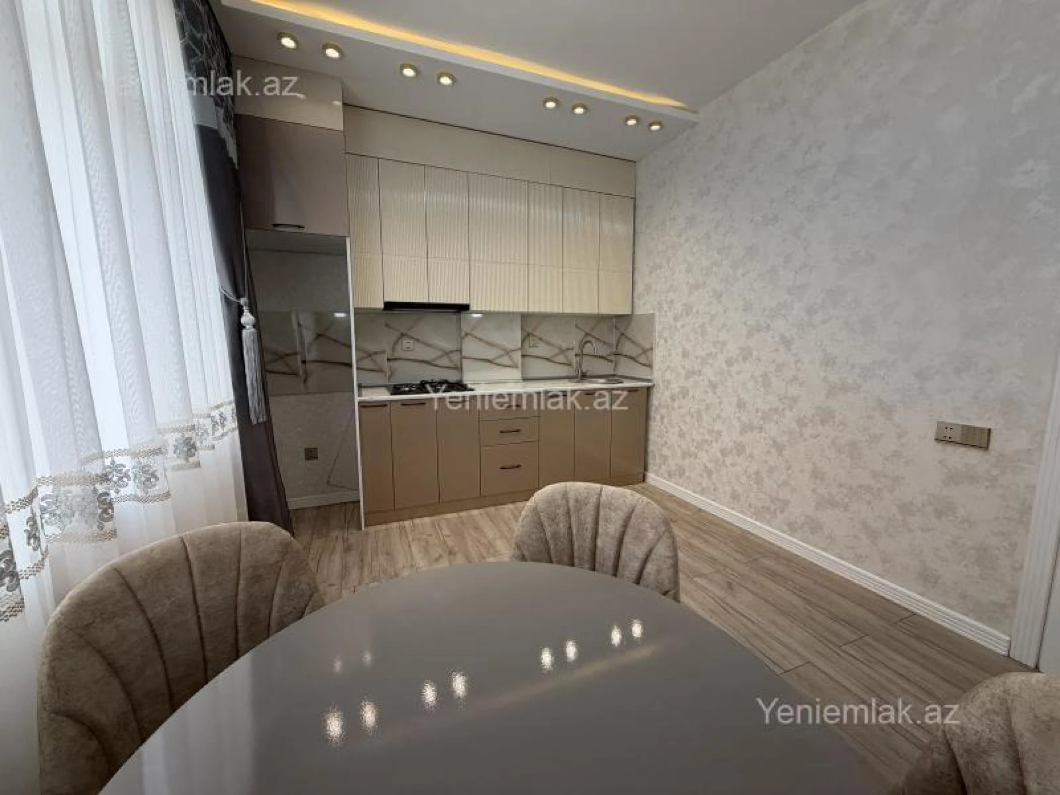Satılır 2 otaqlı yeni tikili 85 m²