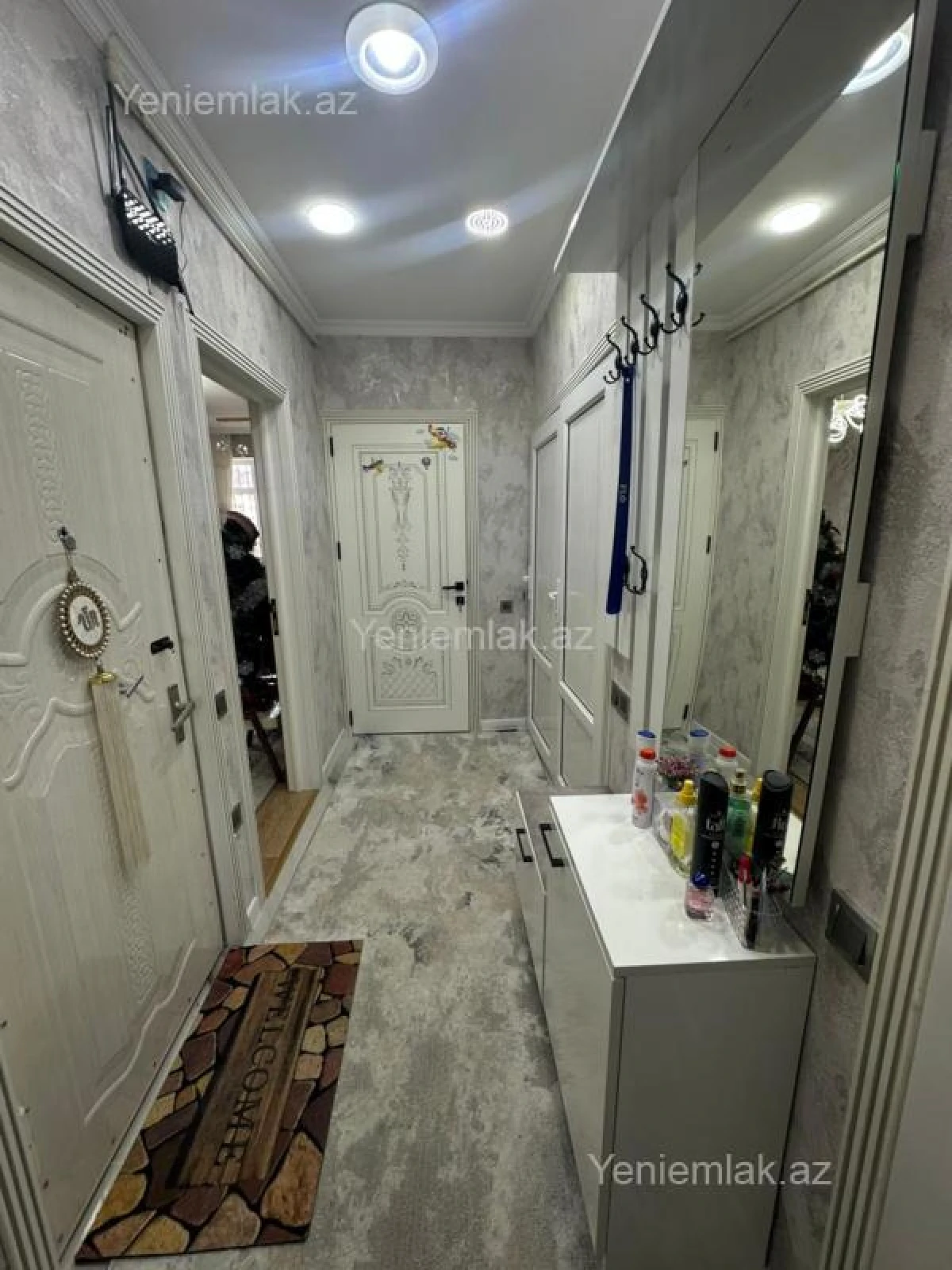 Satılır 2 otaqlı köhnə tikili 60 m²